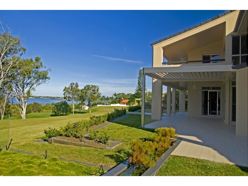 11 Outlook Parade, Ormiston QLD 4160