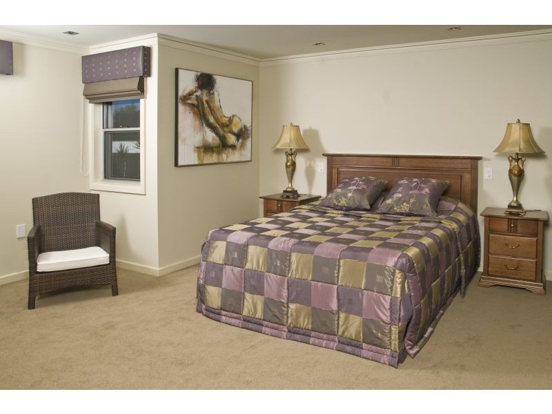 11 Outlook Parade, Ormiston QLD 4160