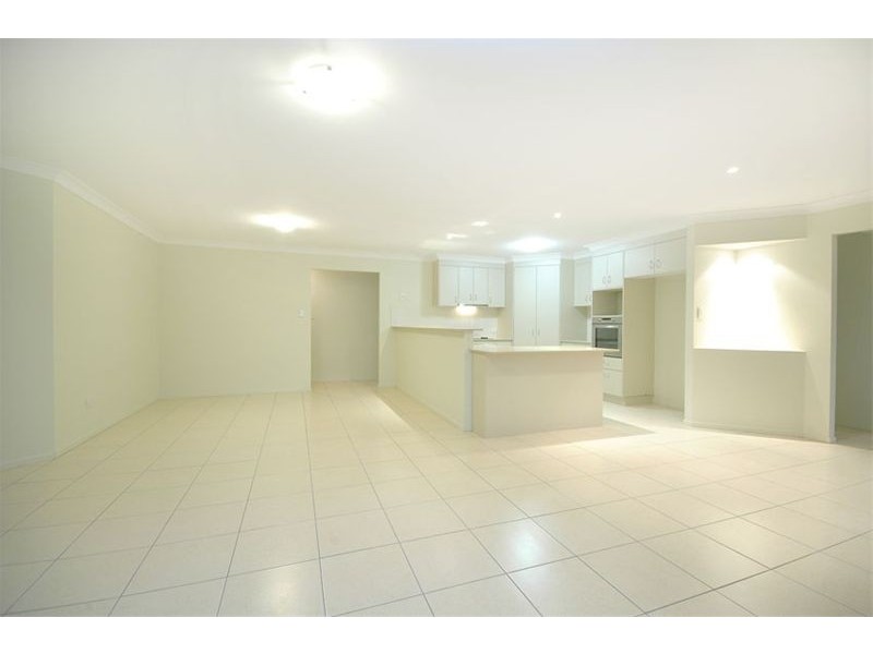 16 George Thorn Drive, Thornlands QLD 4164