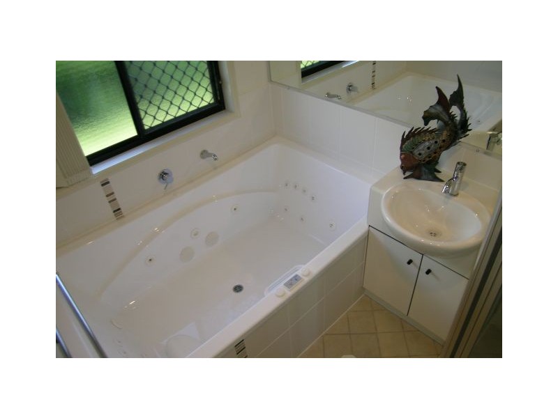 25 Beddoe Street, Thornlands QLD 4164