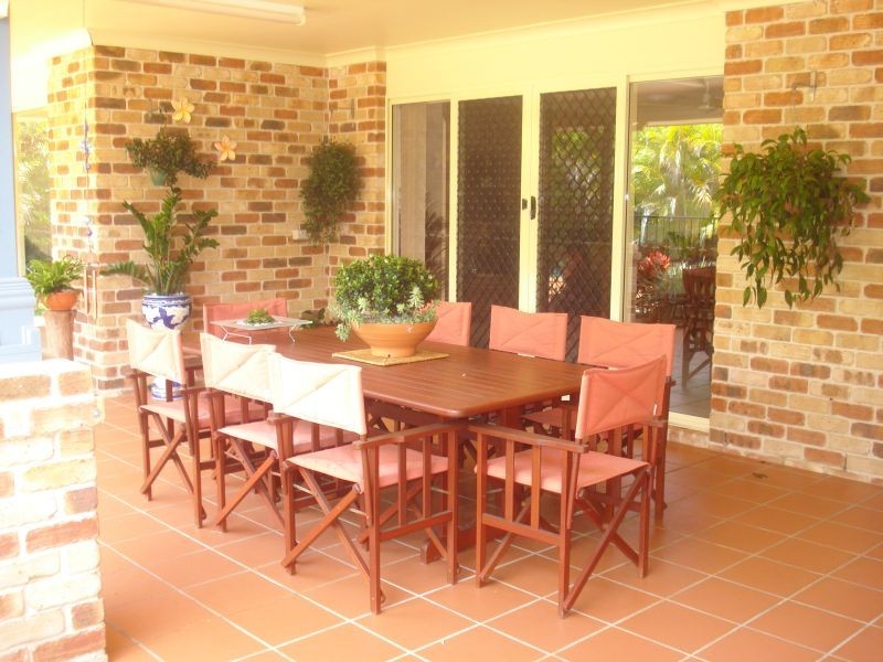 8 Schonrock Street, Wellington Point QLD 4160