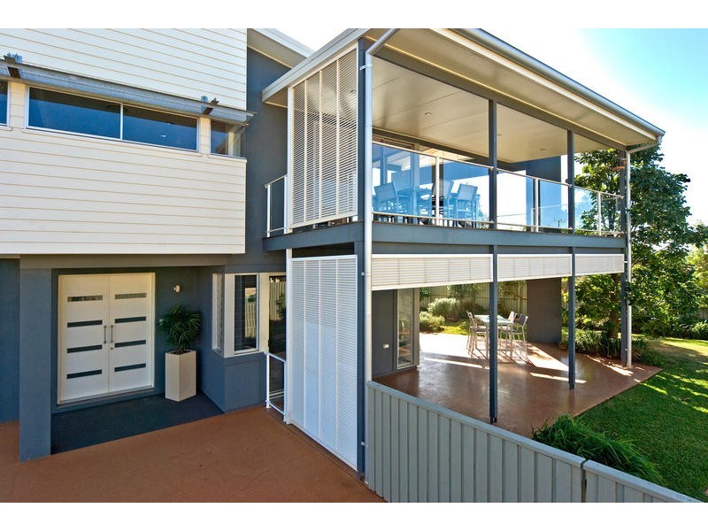 107 Habitat Drive, Redland Bay QLD 4165