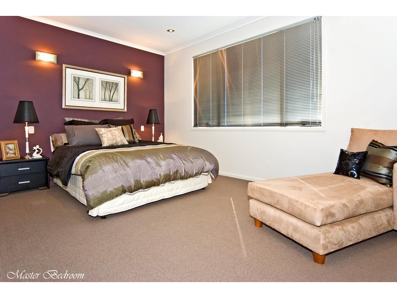 107 Habitat Drive, Redland Bay QLD 4165