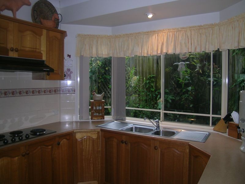 4 Kruger Street, Redland Bay QLD 4165