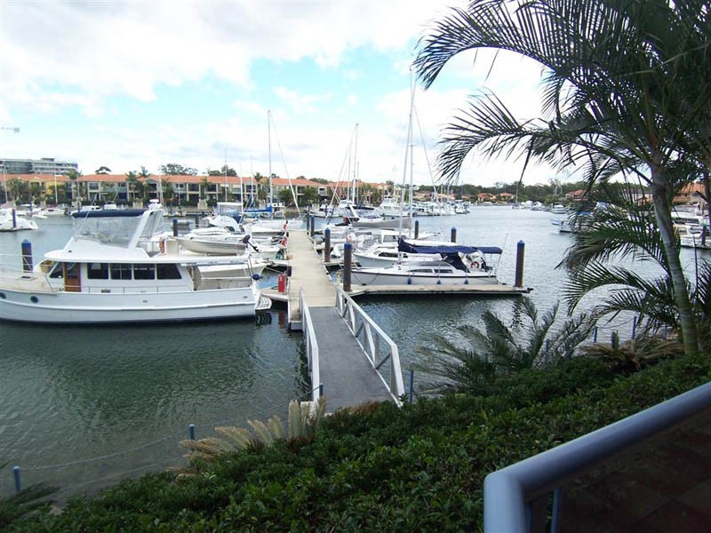 13/13 Esperance Court, Raby Bay QLD 4163