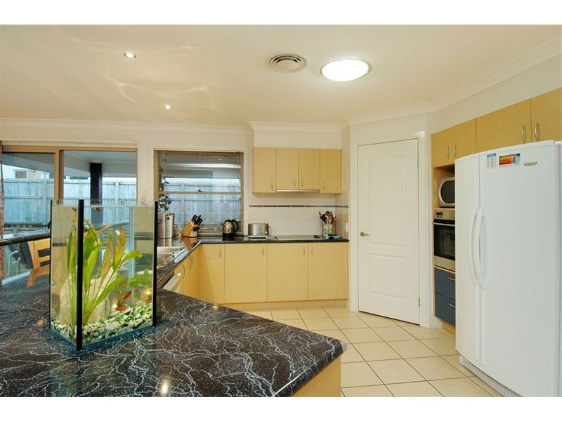 14 Rachel Place, Thornlands QLD 4164