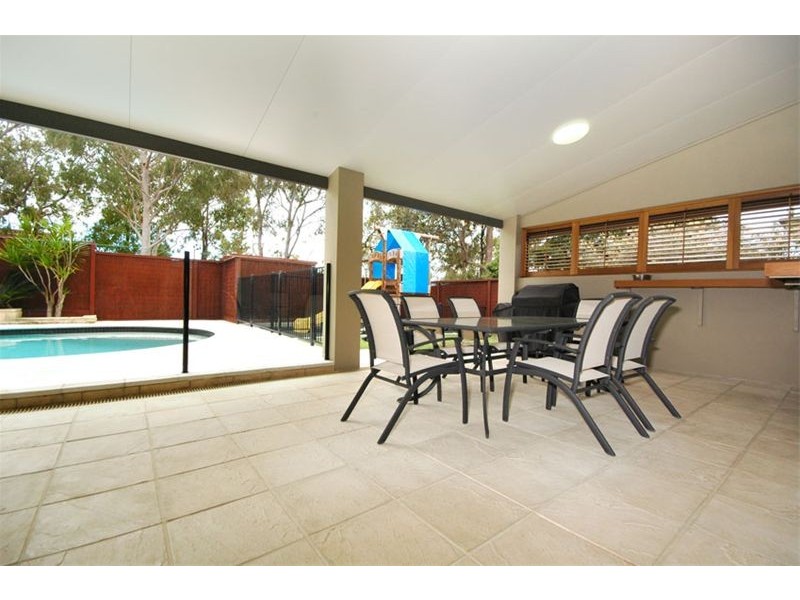 10 Hansen Court, Ormiston QLD 4160