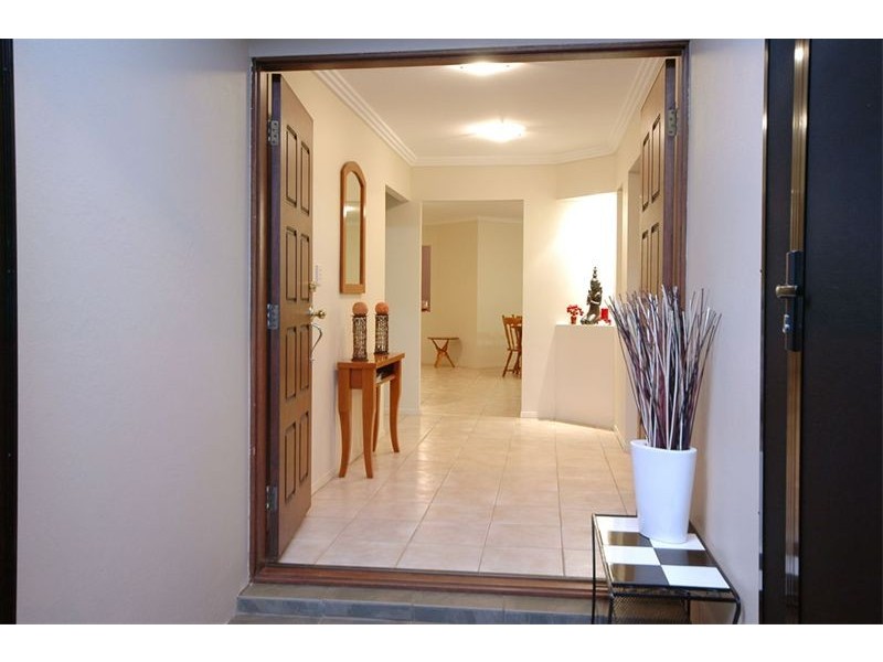 61 Salisbury Street, Redland Bay QLD 4165