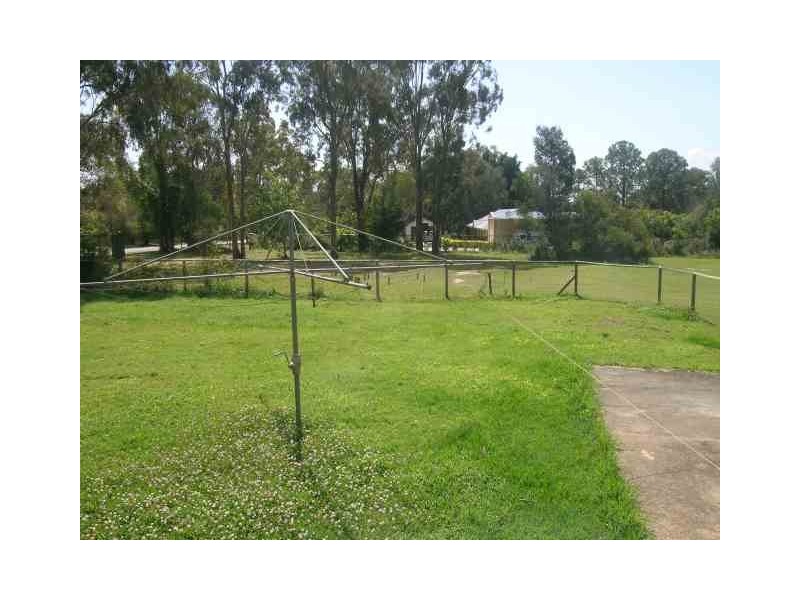 28 Dinwoodie Road, Thornlands QLD 4164