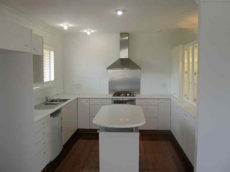 2 Auster Street, Redland Bay QLD 4165