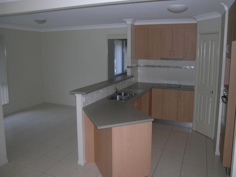 14 Timklenik Crescent, Victoria Point QLD 4165