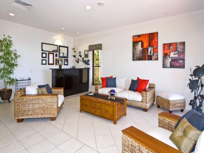 7 Martingale Court, Raby Bay QLD 4163