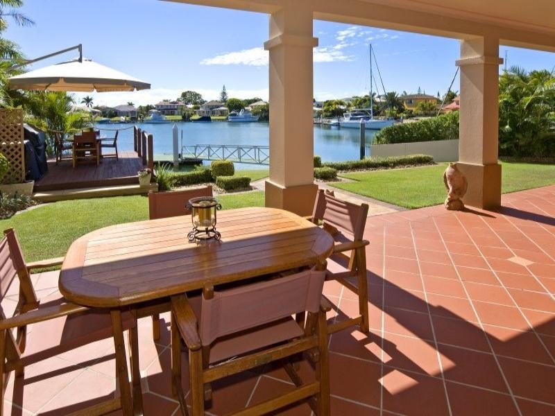 7 Martingale Court, Raby Bay QLD 4163