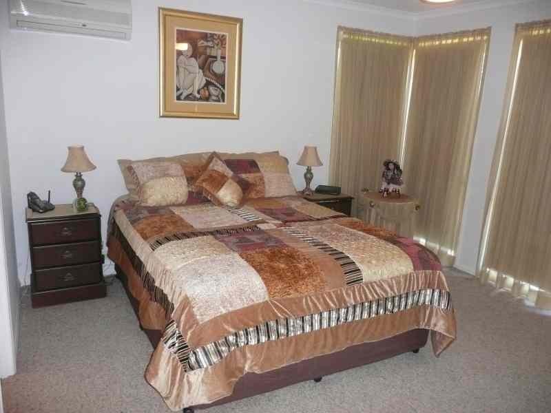 19 Kimbolton Drive, Redland Bay QLD 4165