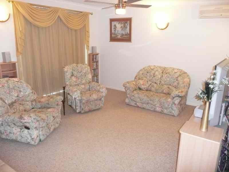 19 Kimbolton Drive, Redland Bay QLD 4165