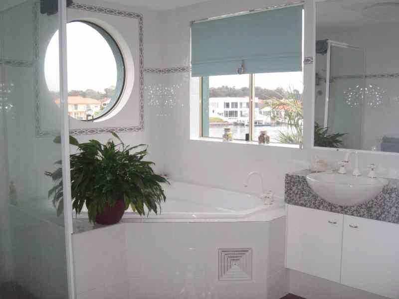 Unit 28 Esperance Court, Raby Bay Quays, Cleveland QLD 4163