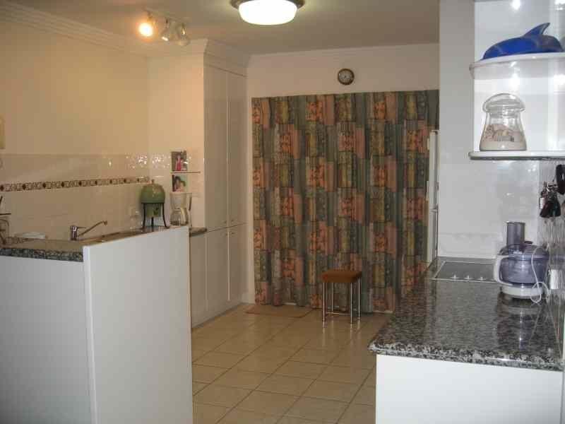 Unit 28 Esperance Court, Raby Bay Quays, Cleveland QLD 4163