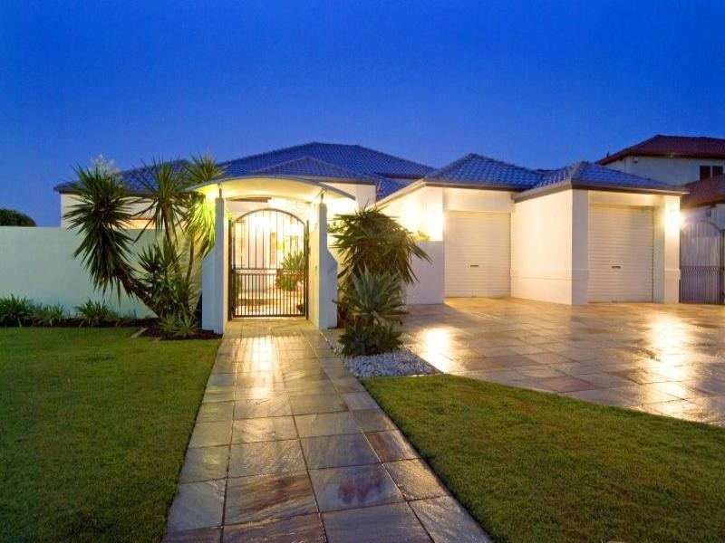 13 Bonaventure Court, Raby Bay QLD 4163