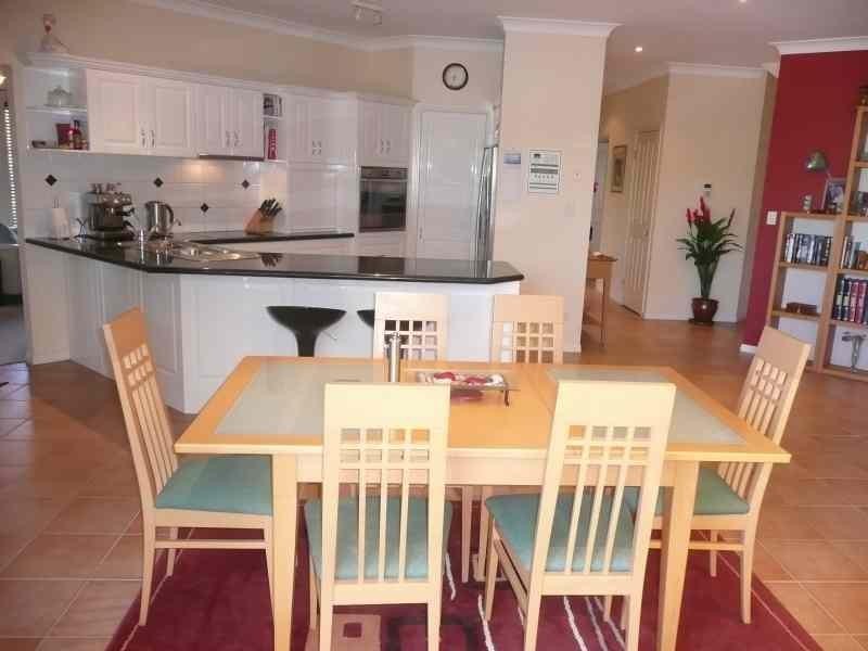 36 Zephyr Court, Birkdale QLD 4159