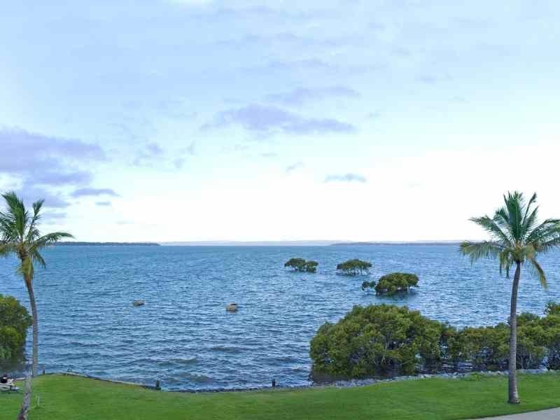 25 Esplanade, Redland Bay QLD 4165