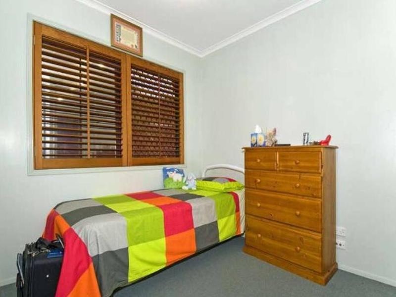 3 Emu Street, Birkdale QLD 4159