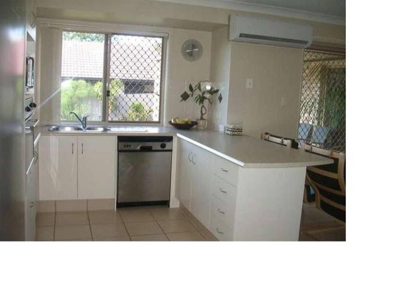 3 Crestlea Street, Victoria Point QLD 4165