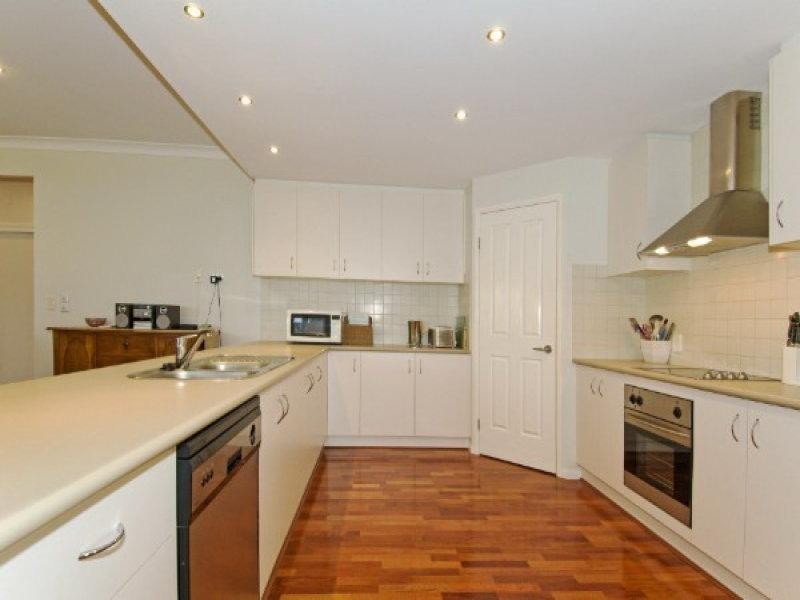 5 Hawkins Place, Thornlands QLD 4164