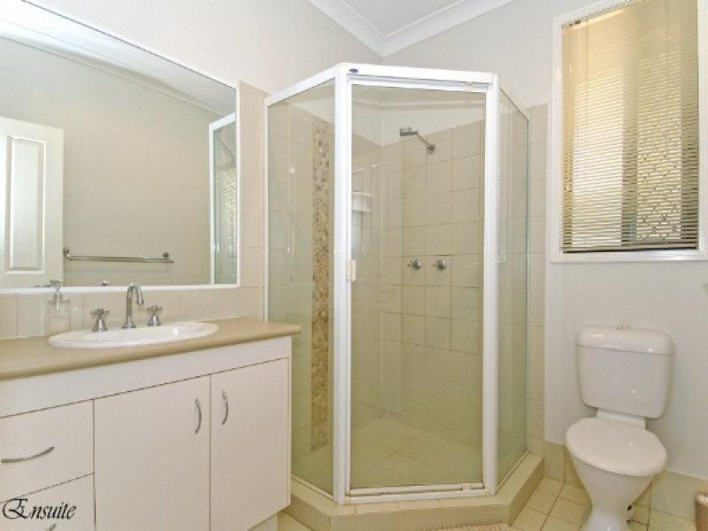 5 Hawkins Place, Thornlands QLD 4164