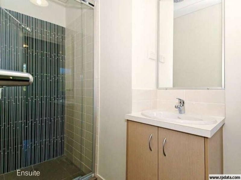 239 Queen Street, Cleveland QLD 4163