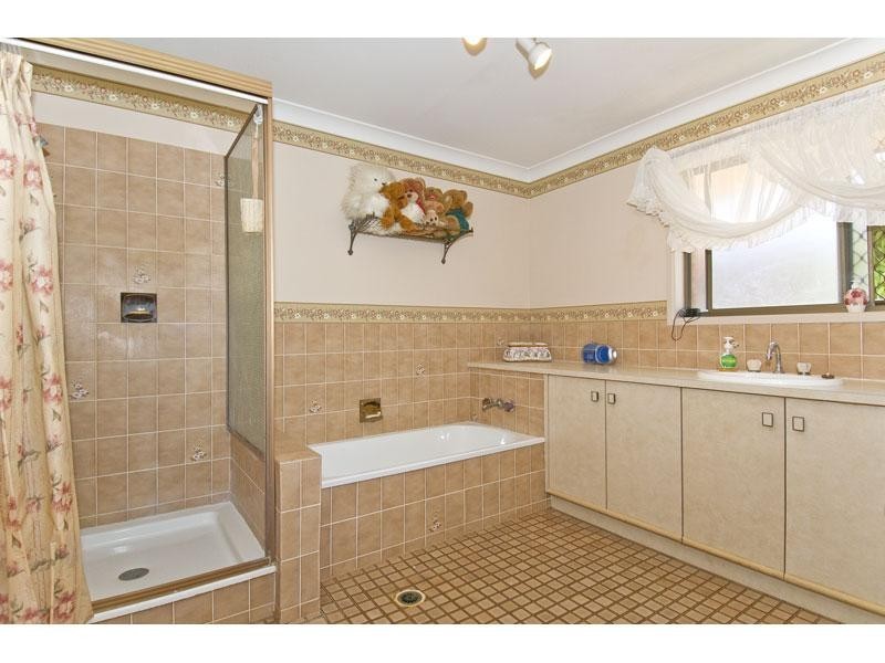 54 Long Street, Cleveland QLD 4163