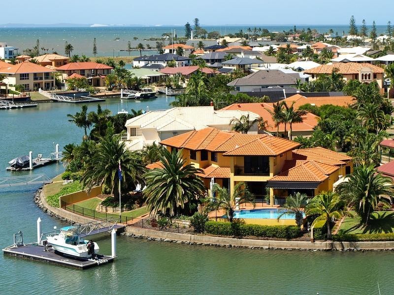 12 Beaufort Court, Raby Bay QLD 4163