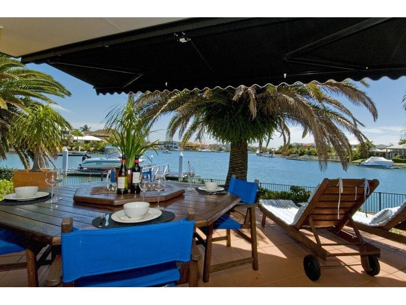 12 Beaufort Court, Raby Bay QLD 4163