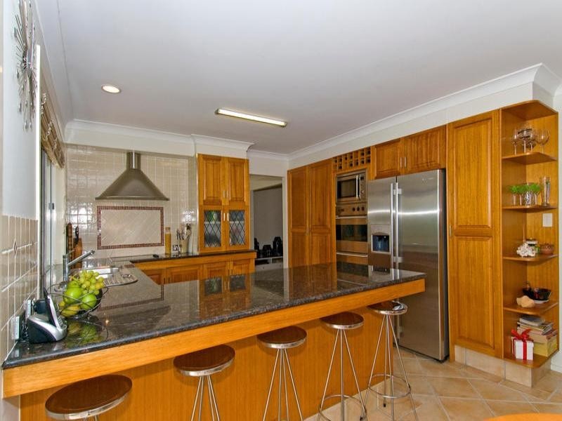 22 Compass Court, Raby Bay QLD 4163