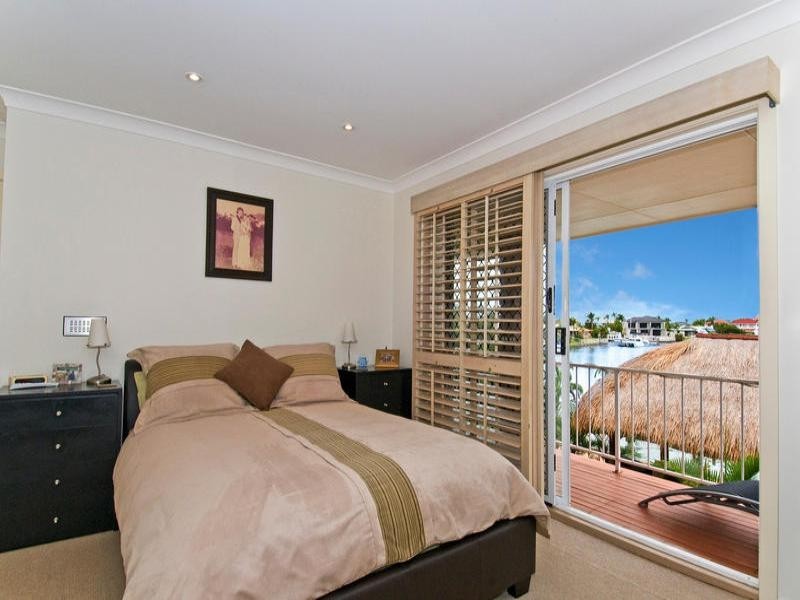 22 Compass Court, Raby Bay QLD 4163