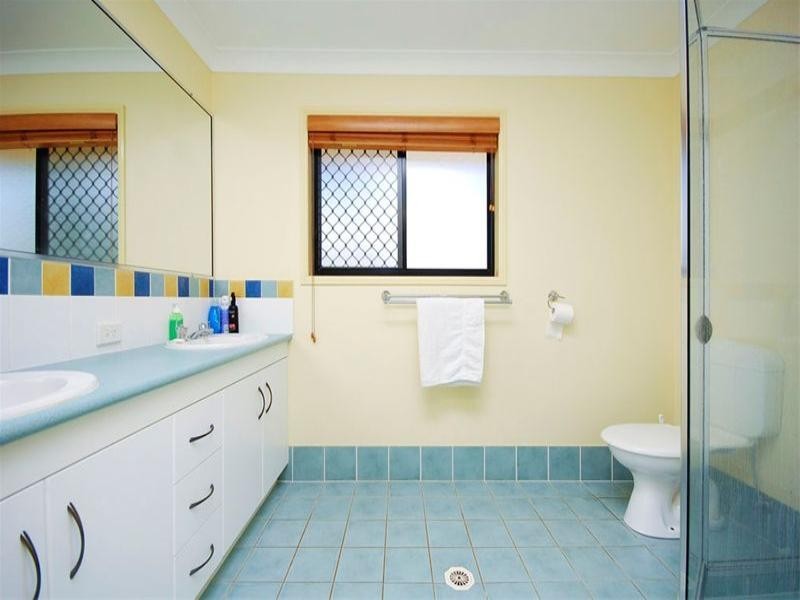 16 Morris Circuit, Thornlands QLD 4164