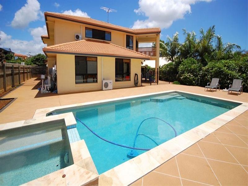 16 Morris Circuit, Thornlands QLD 4164