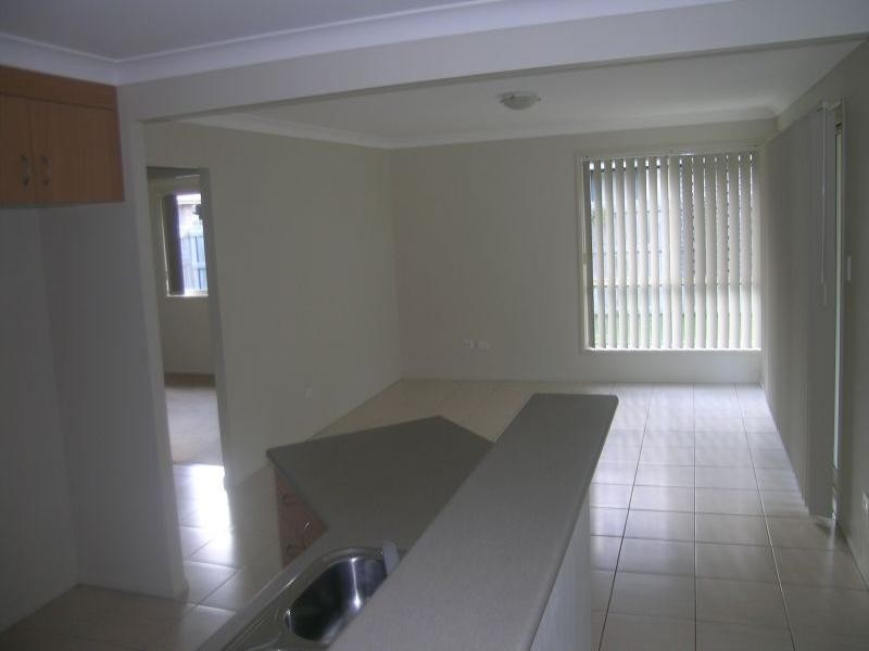 14 Timklenik Crescent, Victoria Point QLD 4165