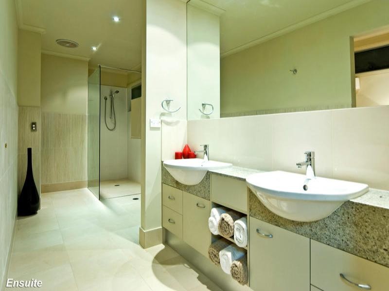 3 Cleveland Terrace, Ormiston QLD 4160