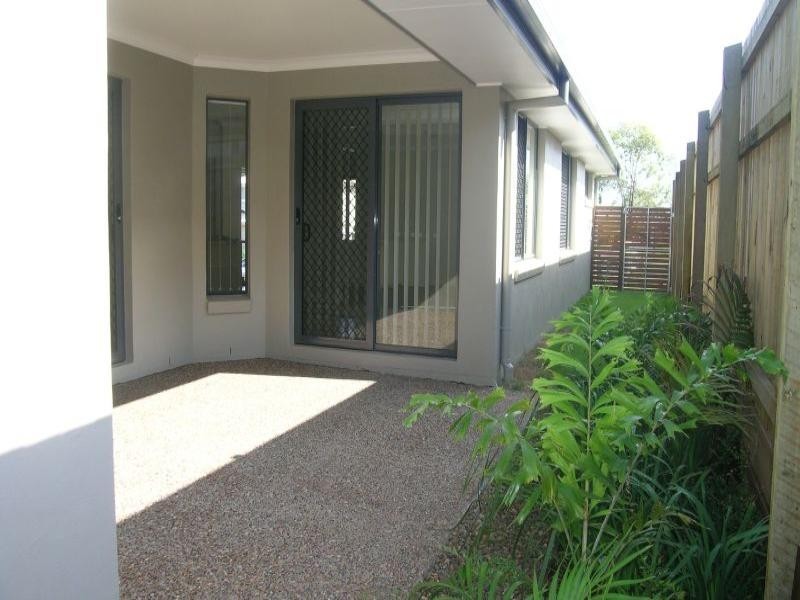 18 Minetta Street, Victoria Point QLD 4165