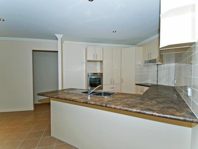 9 Delancey Street, Cleveland QLD 4163