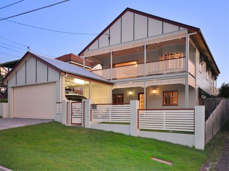 27 Halland Terrace, Camp Hill QLD 4152