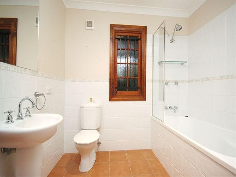 27 Halland Terrace, Camp Hill QLD 4152