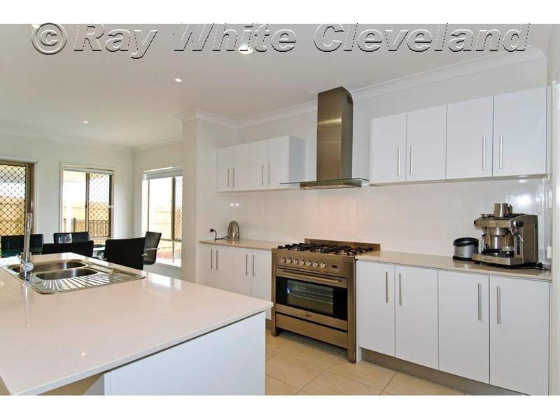 15 Pontiac Street, Thornlands QLD 4164