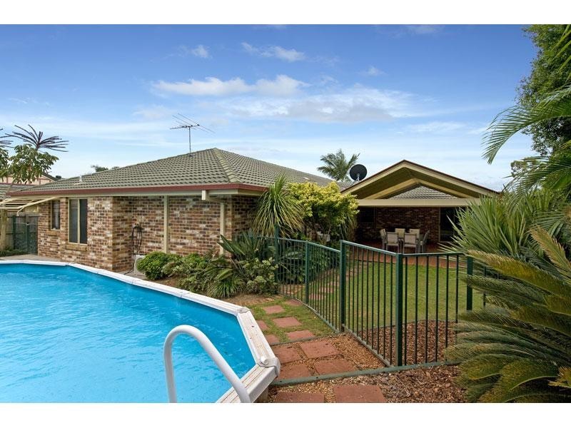 2 Lomond Place, Victoria Point QLD 4165