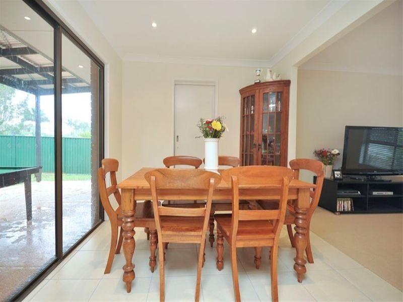 33 Wimborne Street, Alexandra Hills QLD 4161