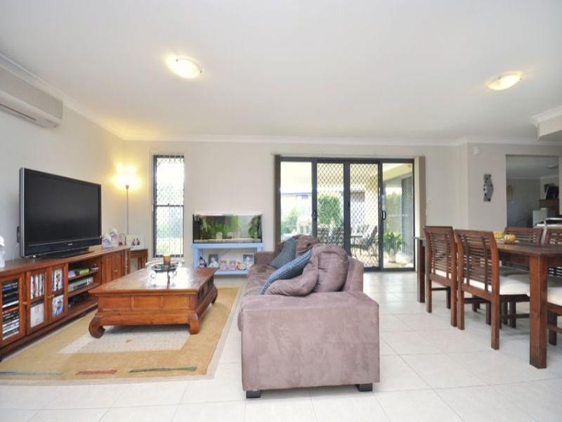 11 Sam Place, Thornlands QLD 4164