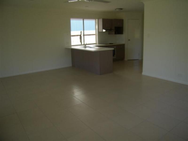 13 Tina Street, Redland Bay QLD 4165