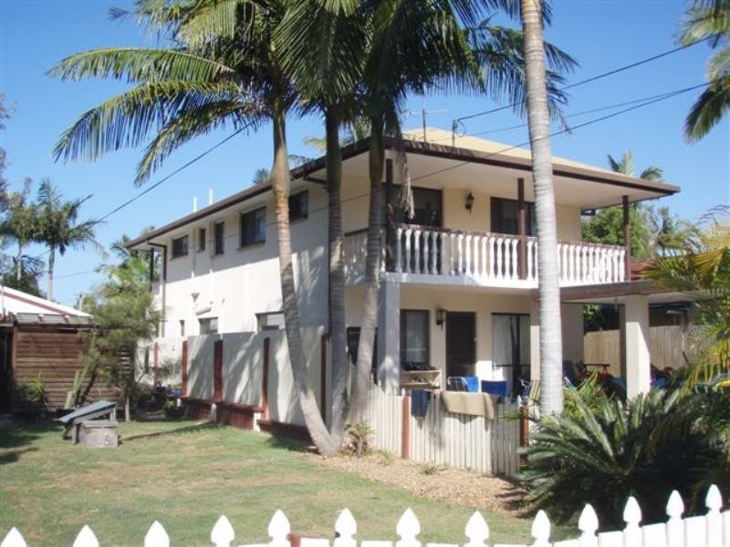 11 Mark Street, Redland Bay QLD 4165