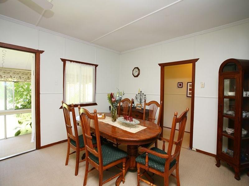 30 Little Shore Street, Cleveland QLD 4163