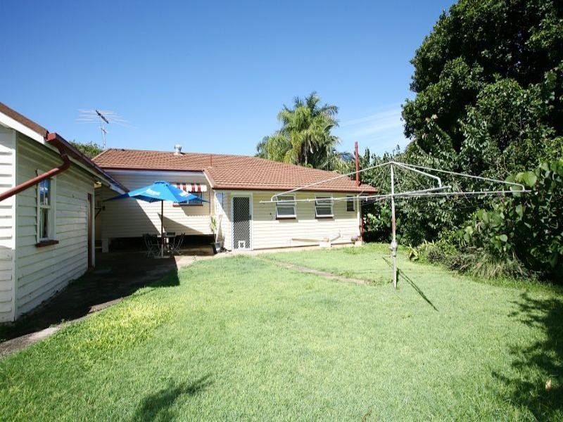 30 Little Shore Street, Cleveland QLD 4163